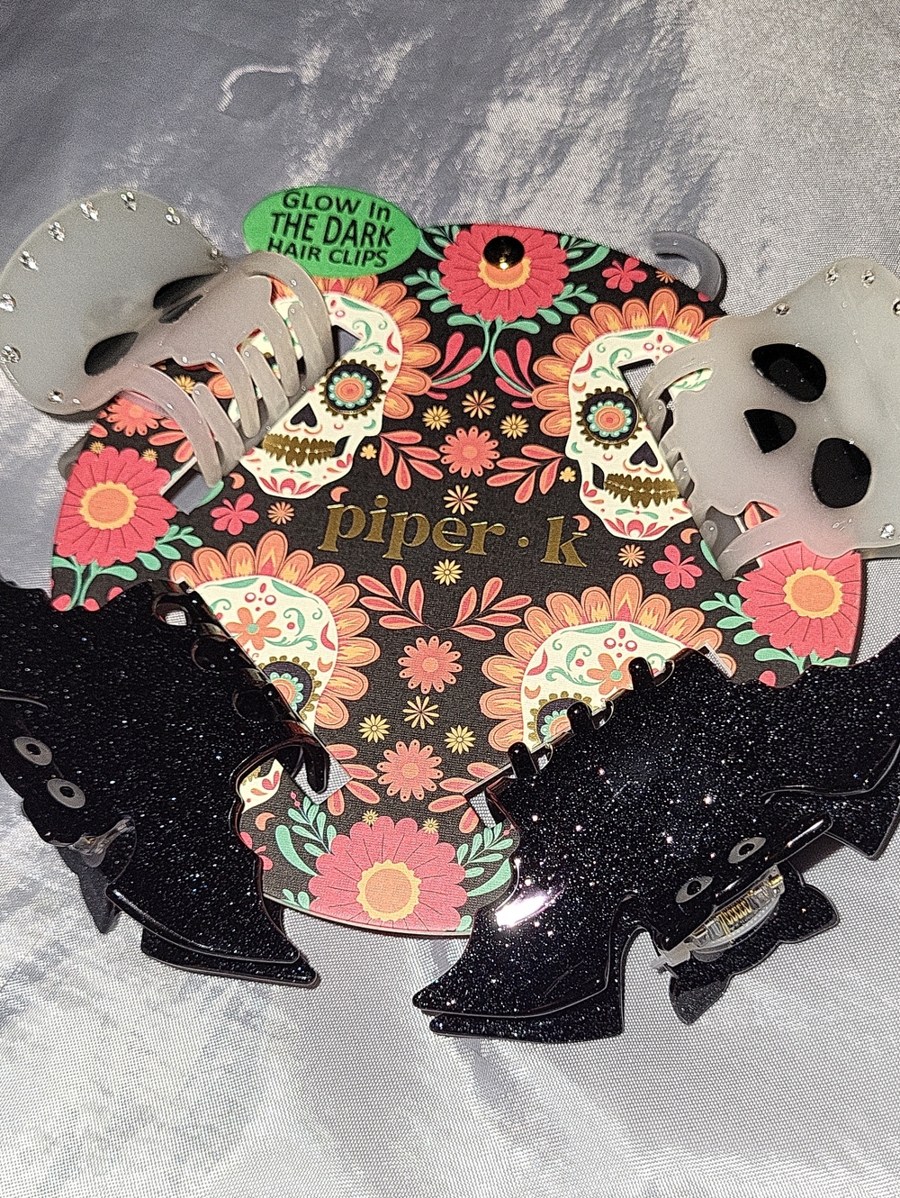 Piper K Skulls and Bats hair clips New on card